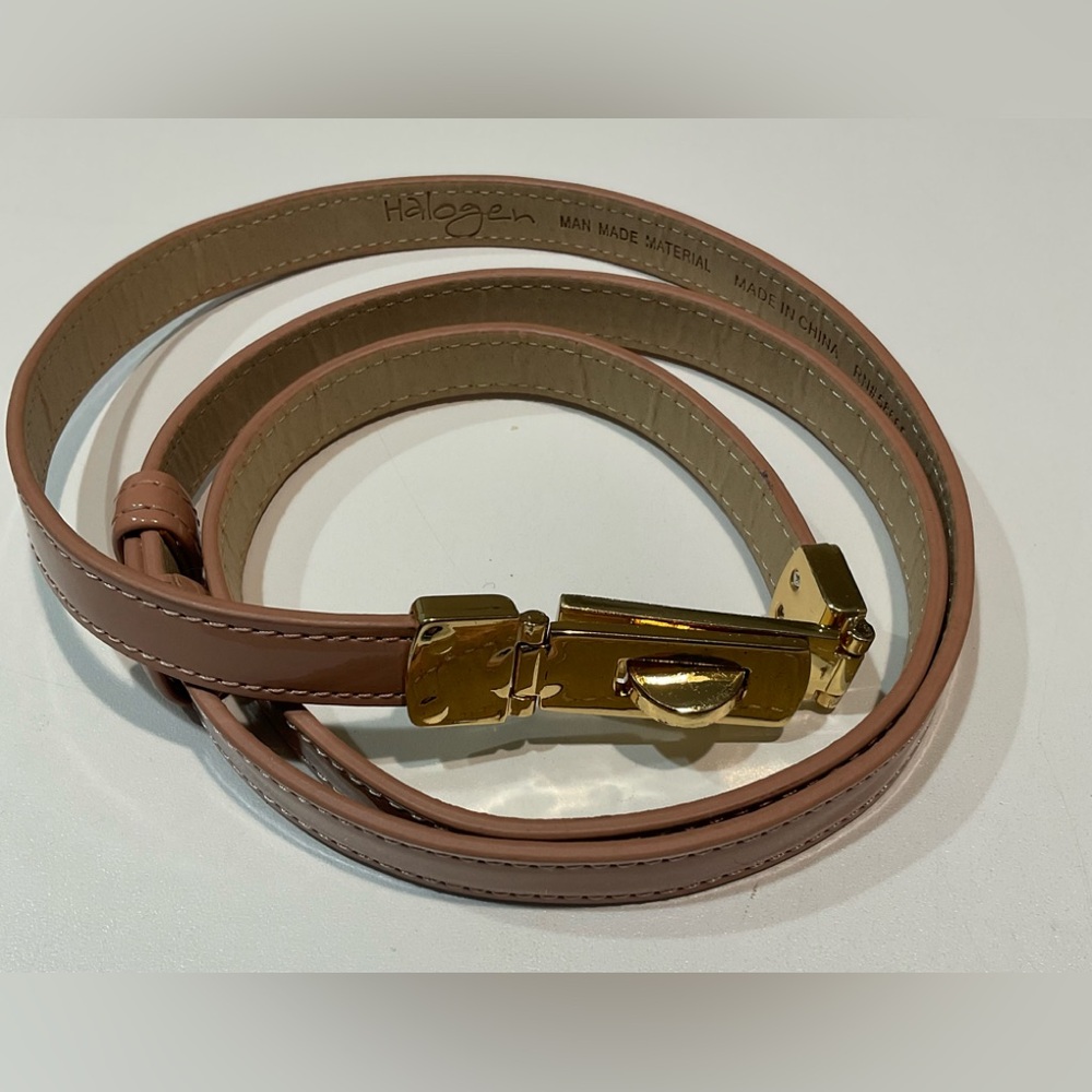 🍏🍏🍏Halogen Faux Beige Shiny Leather 0.5” Adjustable Belt/Gold Lock, L